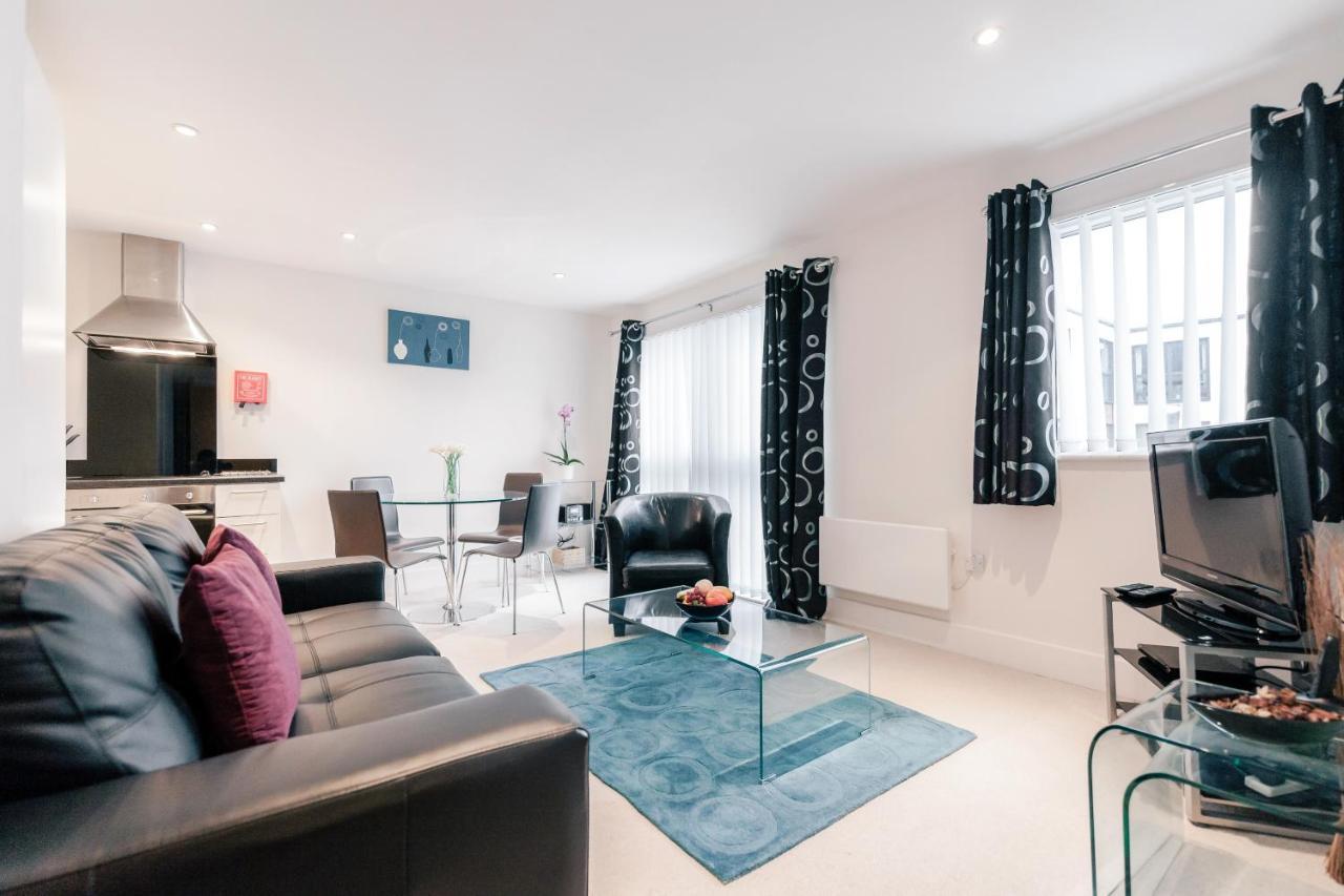 Roomspace Serviced Apartments - Capitol Square Epsom Room photo